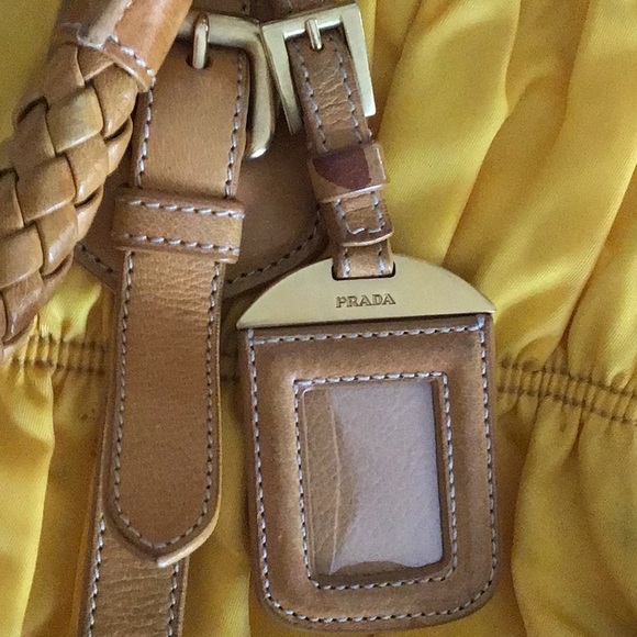 Prada bag - Picture 3 of 7